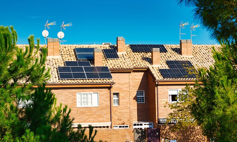 placas solares en el tejado